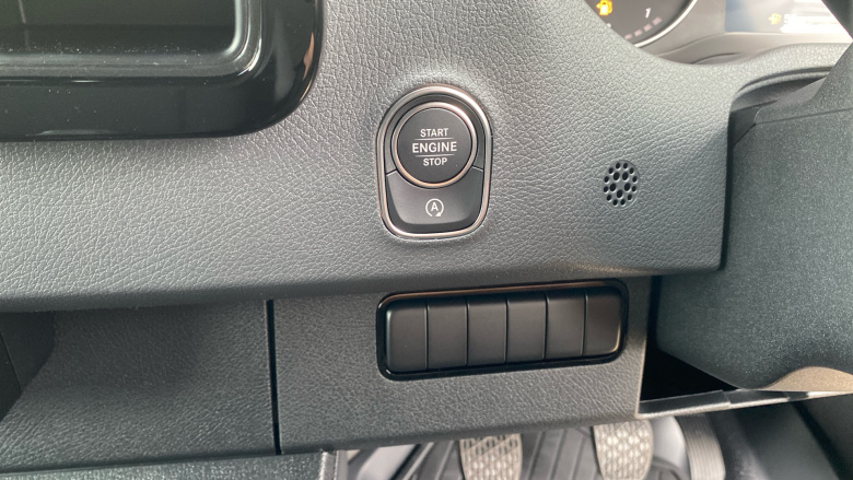 Mercedes-Benz Sprinter 315Cdi L2 Diesel Rwd 3.5t H2 Pro Van